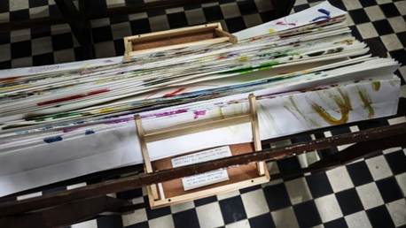 Afbeelding met overdekt, kunst, weven
Door AI gegenereerde inhoud is mogelijk onjuist.