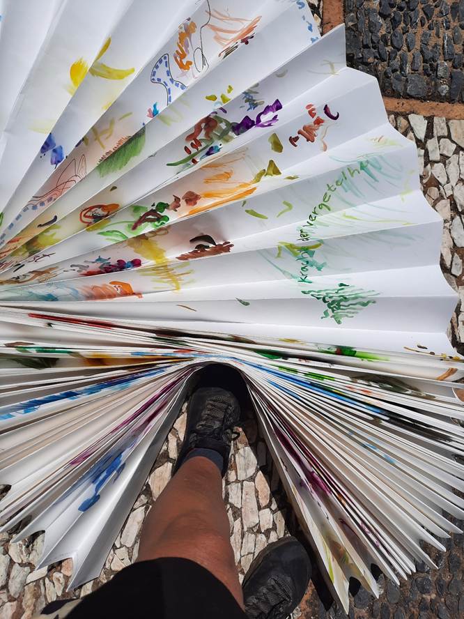 Afbeelding met tekst, persoon, kunst
Door AI gegenereerde inhoud is mogelijk onjuist.