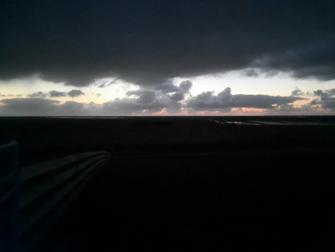 Afbeelding met horizon, buitenshuis, natuur, zonsondergang
Door AI gegenereerde inhoud is mogelijk onjuist.
