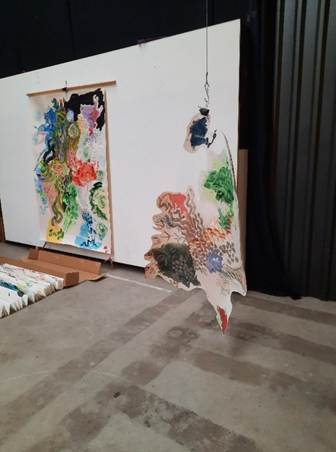 Afbeelding met kunst, overdekt, Beeldende kunst, muur

Door AI gegenereerde inhoud is mogelijk onjuist.